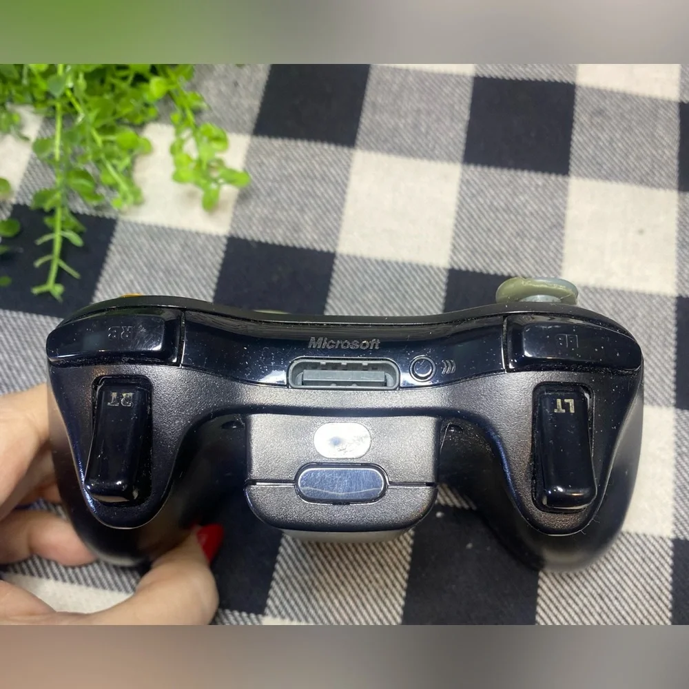 Official Microsoft Xbox 360‎ BLACK Wireless Controller
